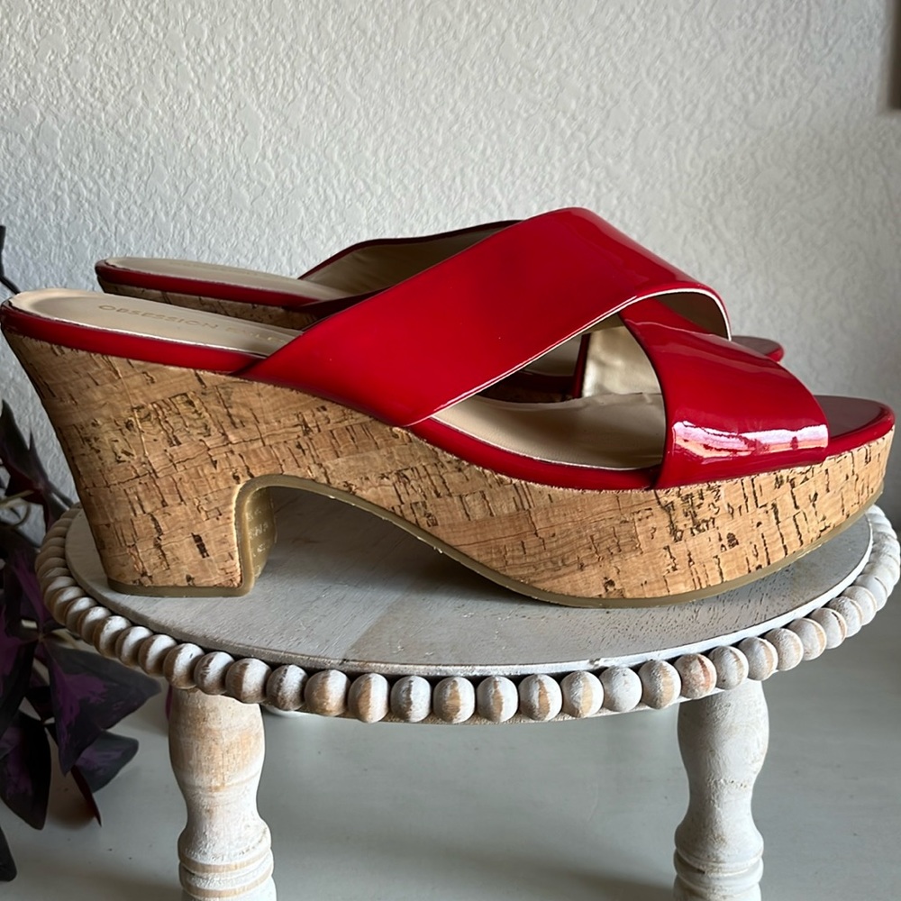 Obsession Rules Davina red patent platform slide size 10